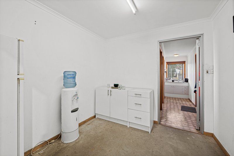 Photo - 40 Chapman Road, Hackham SA 5163 - Image 15