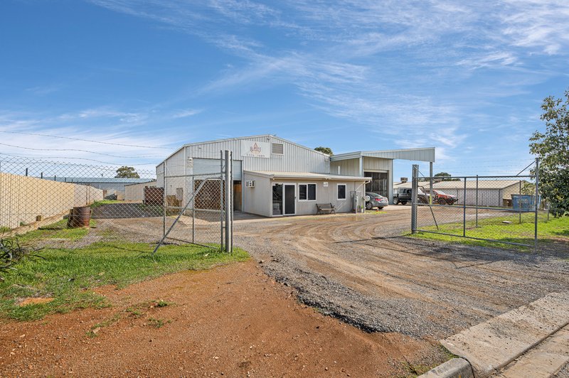 Photo - 40 Chapman Road, Hackham SA 5163 - Image 18