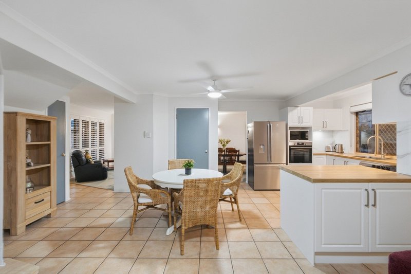 Photo - 40 Chesterfield Crescent, Kuraby QLD 4112 - Image 7