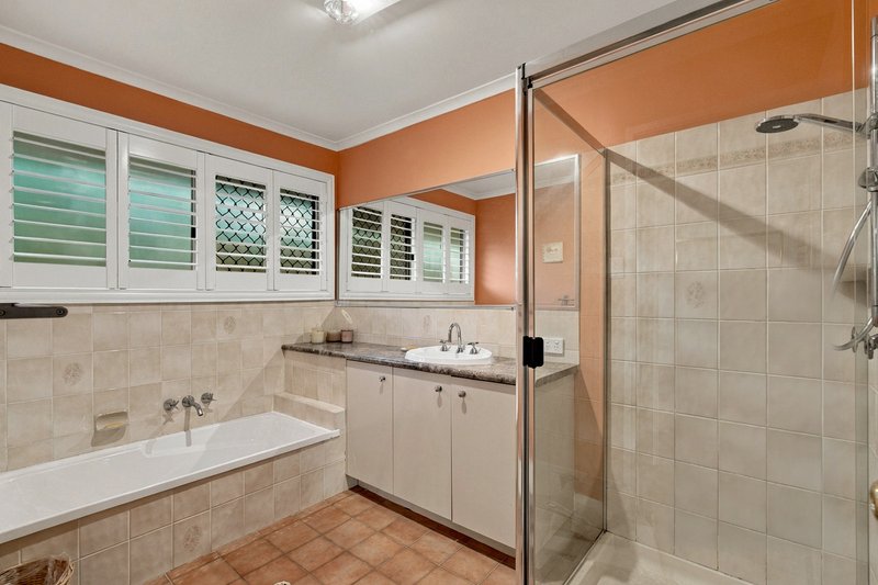 Photo - 40 Chesterfield Crescent, Kuraby QLD 4112 - Image 19