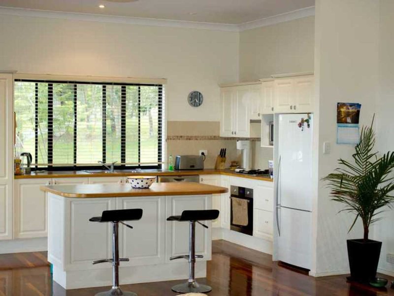 Photo - 40 Chesterfield Drive, Bonogin QLD 4213 - Image 6