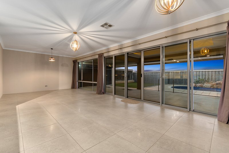 Photo - 40 Chittick Way, Yanchep WA 6035 - Image 27