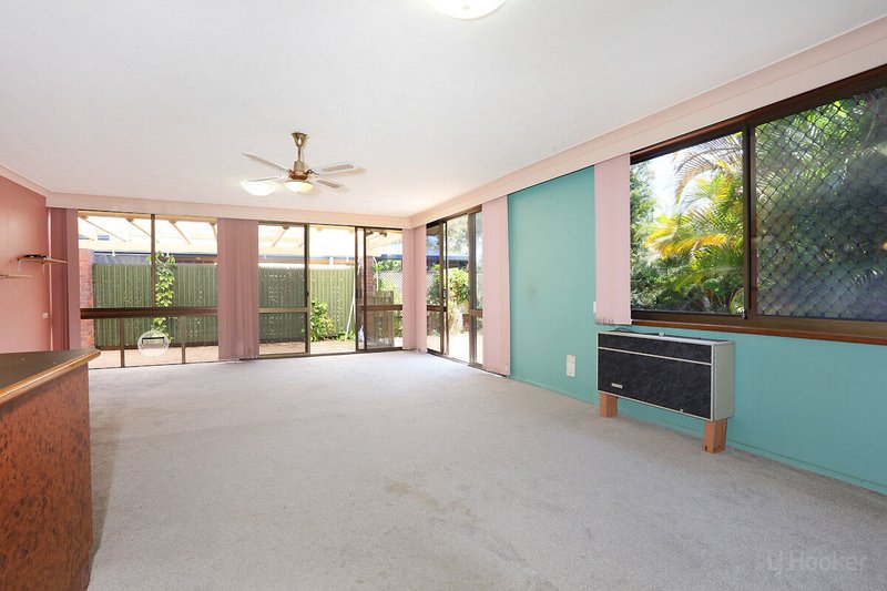 Photo - 40 Clam Street, Runaway Bay QLD 4216 - Image 7