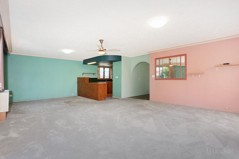 Photo - 40 Clam Street, Runaway Bay QLD 4216 - Image 10