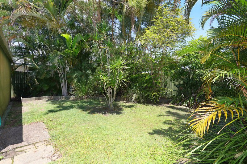 Photo - 40 Clam Street, Runaway Bay QLD 4216 - Image 25