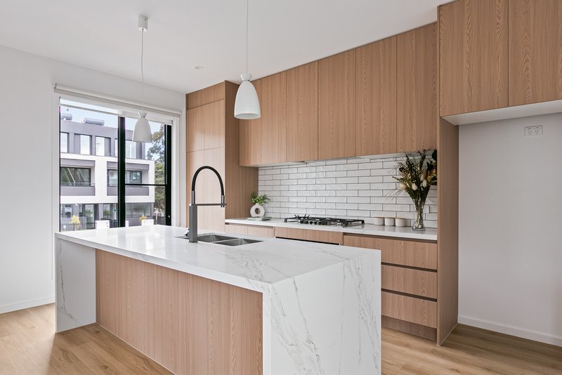 Photo - 40 Clingin Street, Reservoir VIC 3073 - Image 3