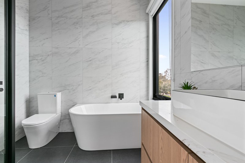 Photo - 40 Clingin Street, Reservoir VIC 3073 - Image 8