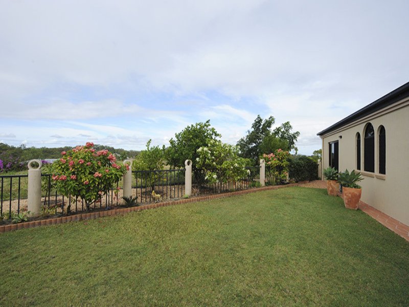 Photo - 40 Clipper Terrace, South Gladstone QLD 4680 - Image 7