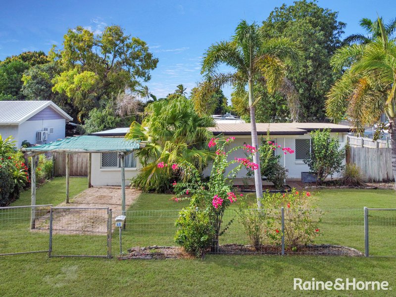 Photo - 40 Coral Street, Saunders Beach QLD 4818 - Image 2