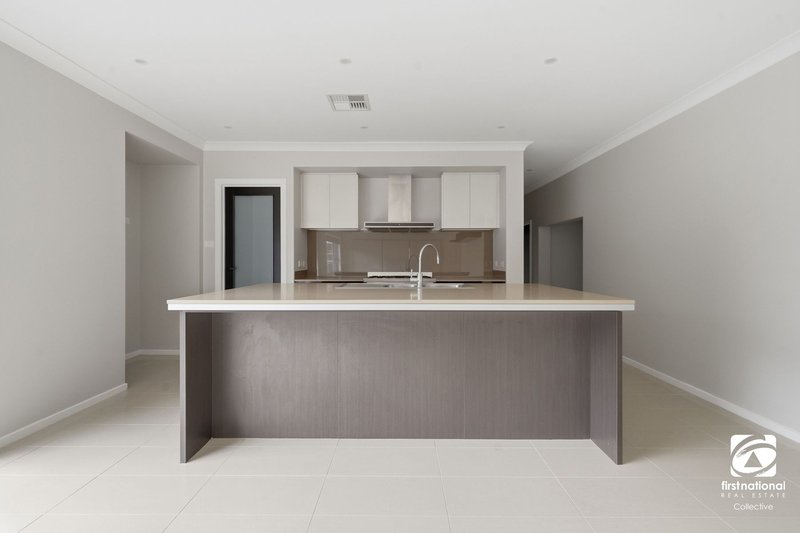 Photo - 40 Corven Avenue, Elderslie NSW 2570 - Image 7