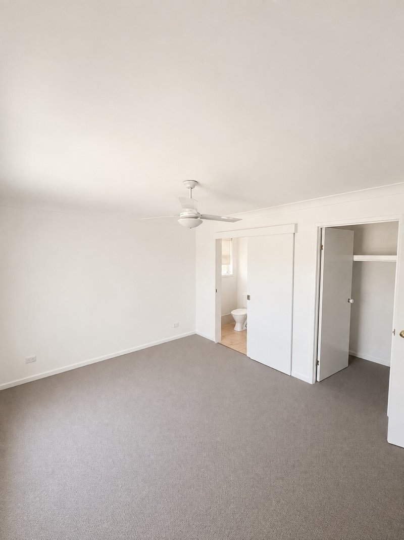 Photo - 40 Crestridge Crescent, Morayfield QLD 4506 - Image 8