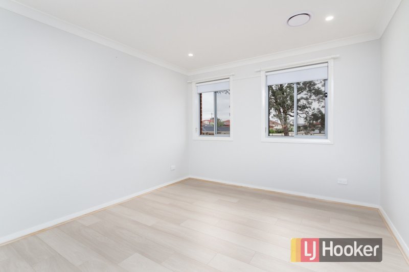 Photo - 40 Criterion Crescent, Doonside NSW 2767 - Image 12