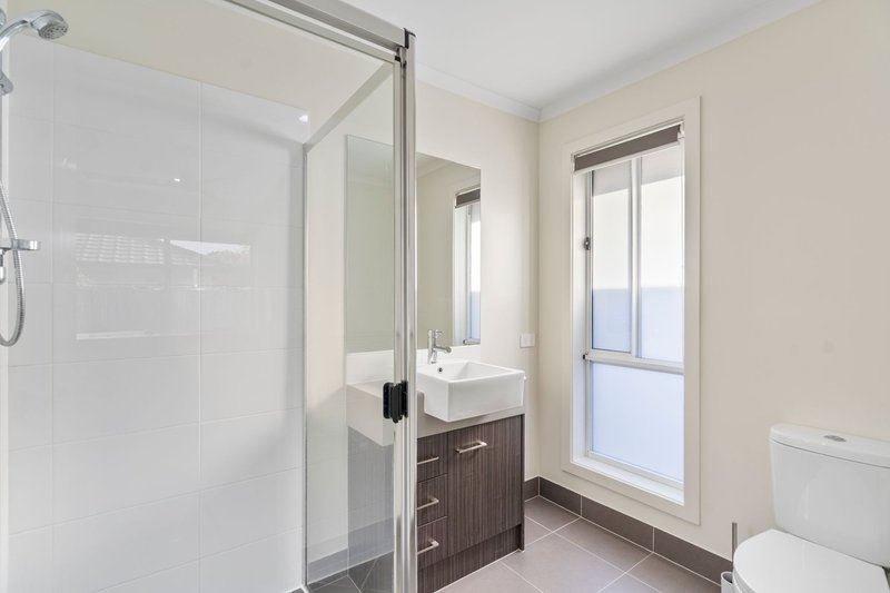 Photo - 40 Denham Circuit, Willow Vale QLD 4209 - Image 6