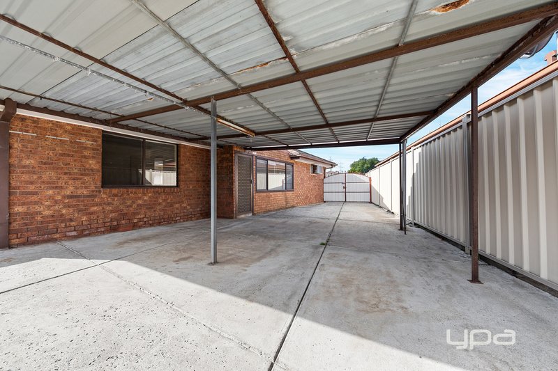 Photo - 40 Denton Avenue, St Albans VIC 3021 - Image 13