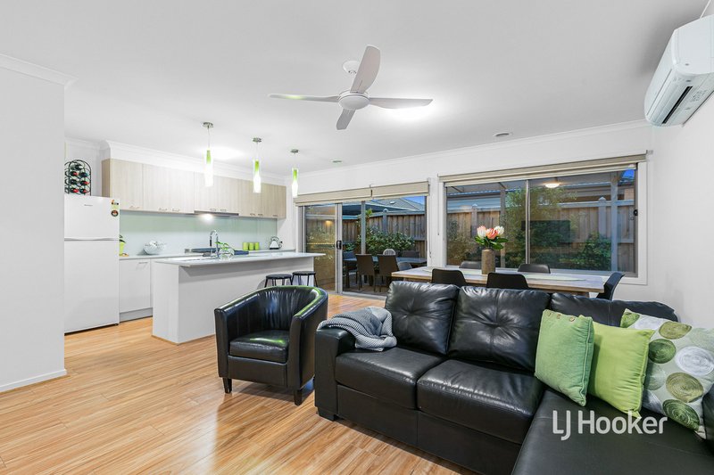 Photo - 40 Devoe Road, Point Cook VIC 3030 - Image 5