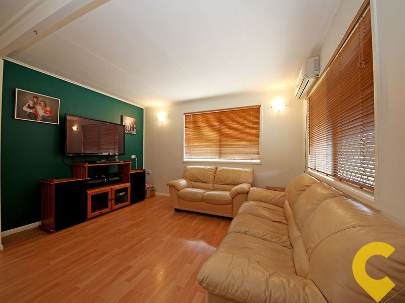 Photo - 40 Doon Street, Kallangur QLD 4503 - Image 2