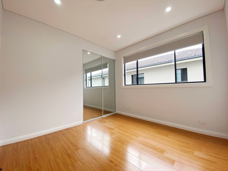 Photo - 40 Dorothy Street, Wentworthville NSW 2145 - Image 6