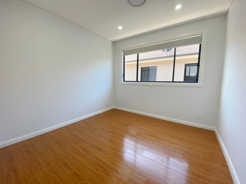 Photo - 40 Dorothy Street, Wentworthville NSW 2145 - Image 12