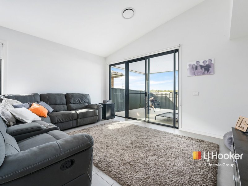 Photo - 40 Drover Street, Oran Park NSW 2570 - Image 5