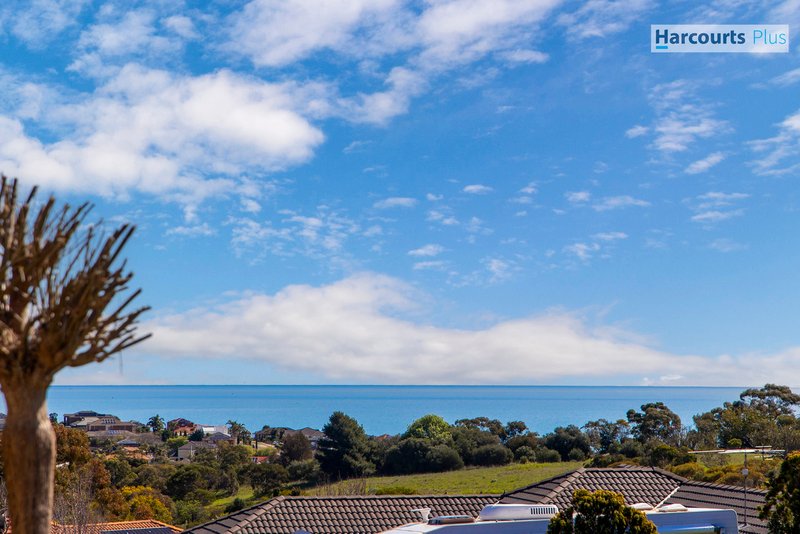 Photo - 40 Elizabeth Crescent, Hallett Cove SA 5158 - Image 2