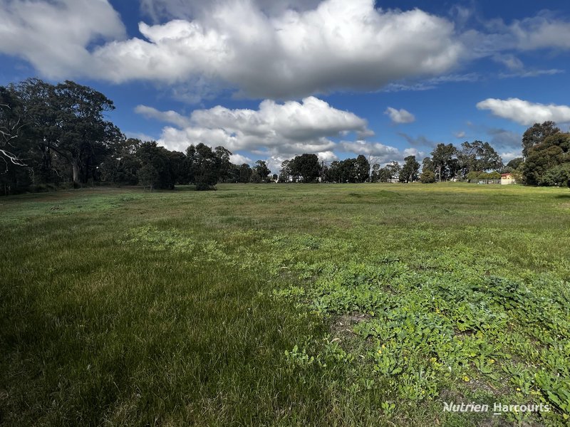 Photo - 40 Elliot Street, Waroona WA 6215 - Image 10