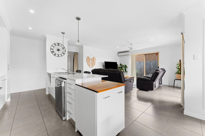 Photo - 40 Expedition Drive, North Lakes QLD 4509 - Image 5