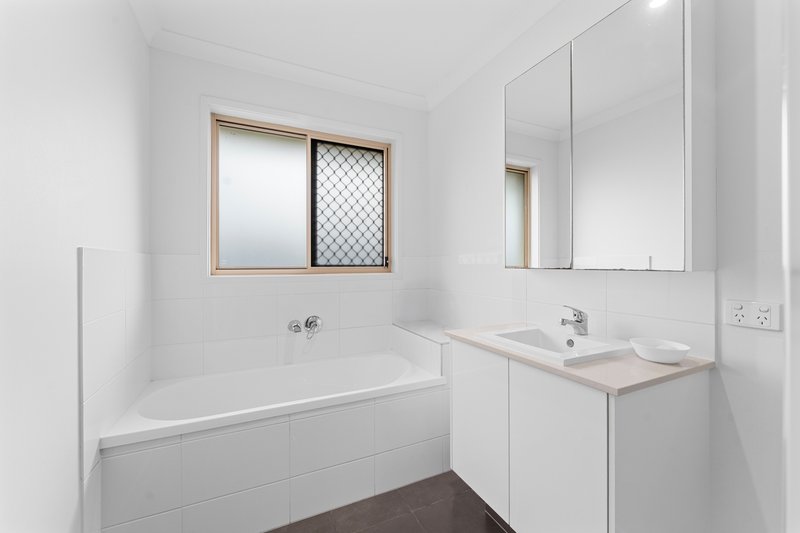 Photo - 40 Expedition Drive, North Lakes QLD 4509 - Image 13