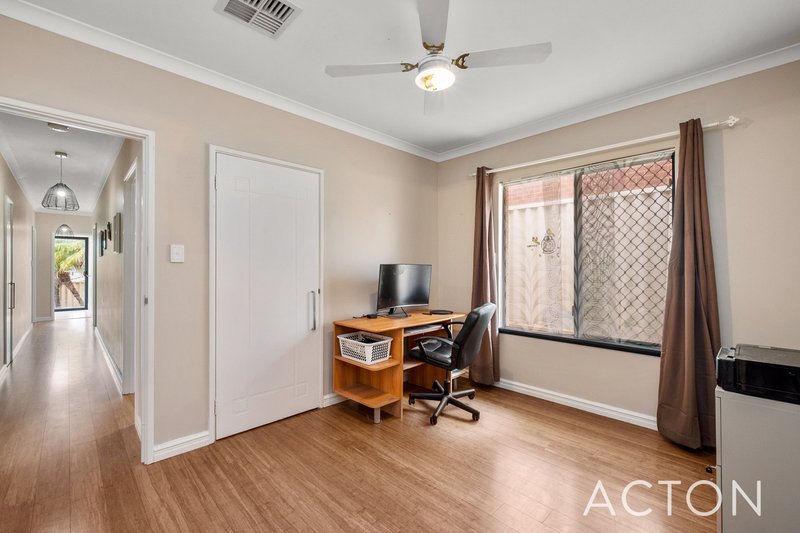 Photo - 40 Fairbairn Road, Coogee WA 6166 - Image 15