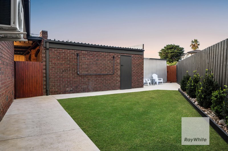 Photo - 40 Finton Grove, Gladstone Park VIC 3043 - Image 25