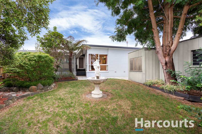 Photo - 40 First Avenue, Dandenong North VIC 3175 - Image 15