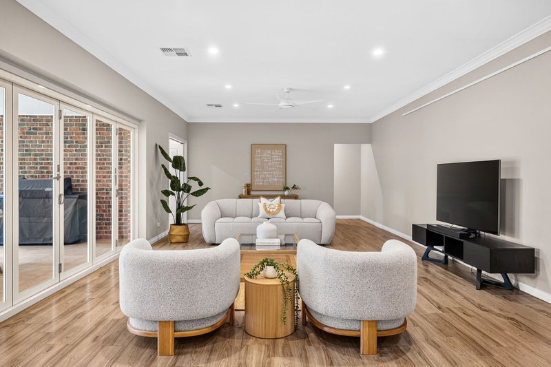 Photo - 40 Fisher Crescent, Craigburn Farm SA 5051 - Image 4
