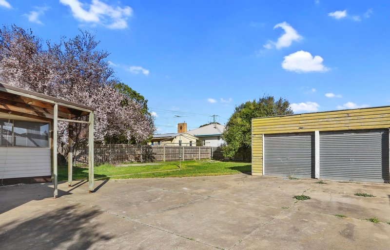 Photo - 40 Forest Road South, Lara VIC 3212 - Image 6