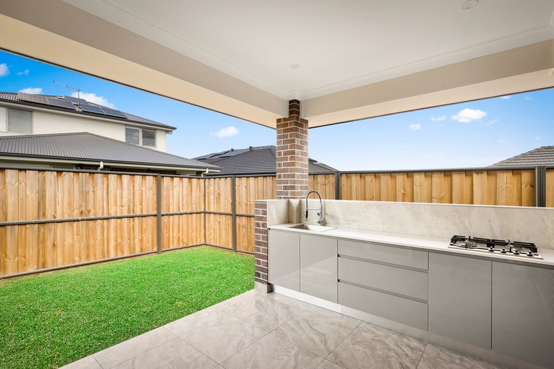 Photo - 40 Galah Street, Marsden Park NSW 2765 - Image 12