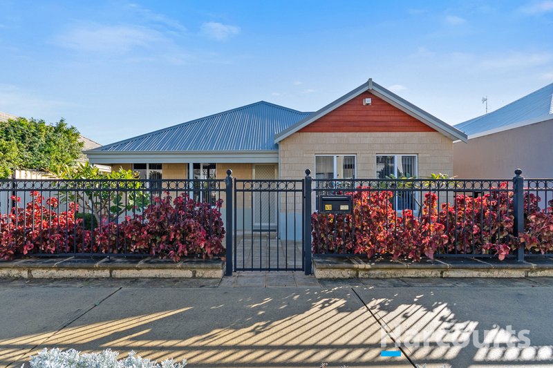 Photo - 40 Gaudi Way, Clarkson WA 6030 - Image 5