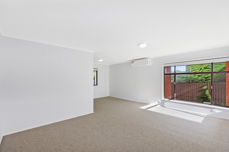 Photo - 40 George Hely Crescent, Killarney Vale NSW 2261 - Image 5