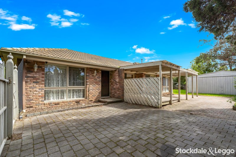 Photo - 40 Gleneagles Drive, Sunbury VIC 3429 - Image 9