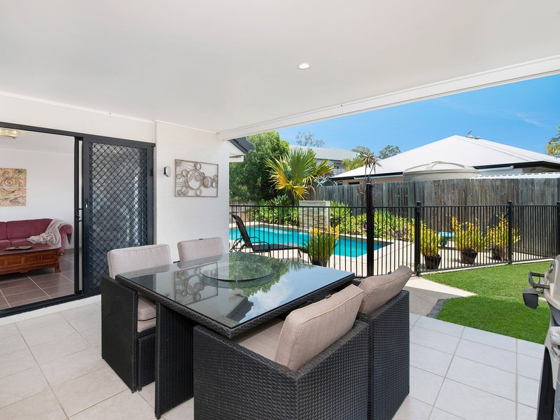 Photo - 40 Goodenia Crescent, Seventeen Mile Rocks QLD 4073 - Image 3