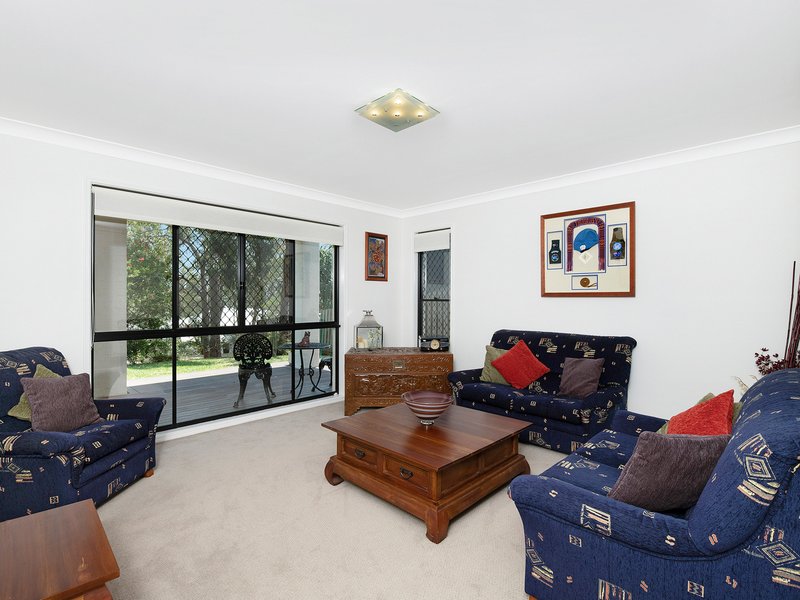 Photo - 40 Goodenia Crescent, Seventeen Mile Rocks QLD 4073 - Image 13