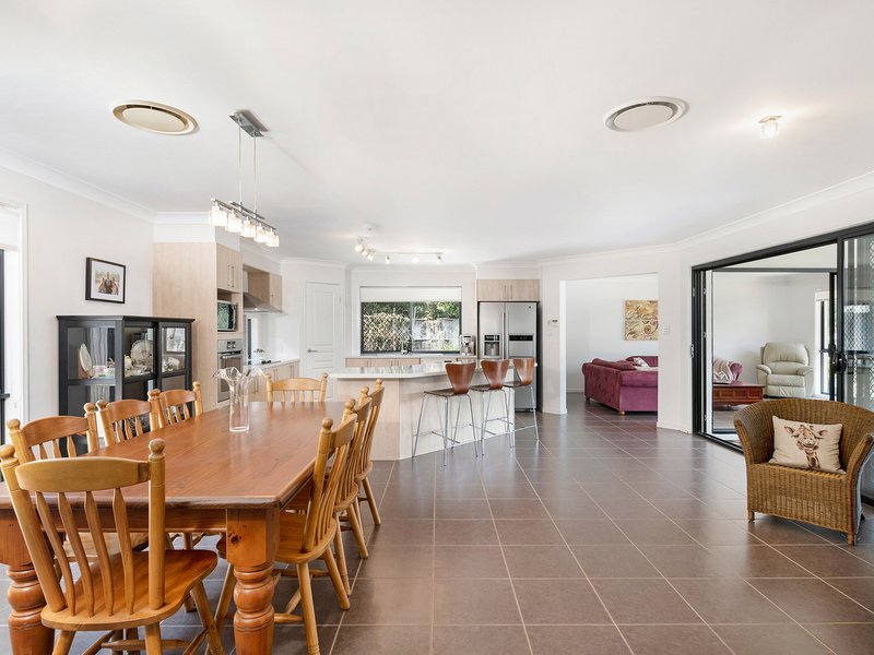 Photo - 40 Goodenia Crescent, Seventeen Mile Rocks QLD 4073 - Image 17