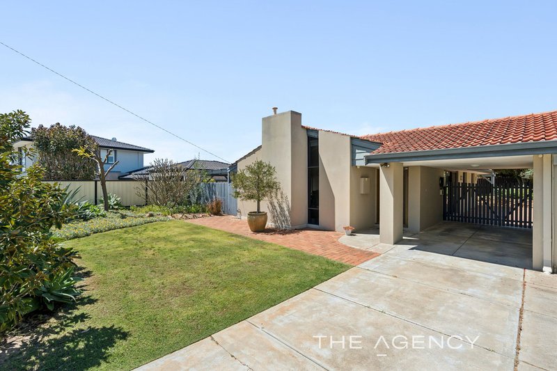 Photo - 40 Gregory Avenue, Padbury WA 6025 - Image 2