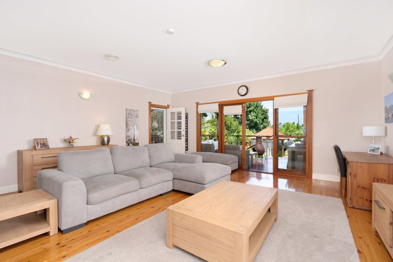 Photo - 40 Gungah Bay Road, Oatley NSW 2223 - Image 4