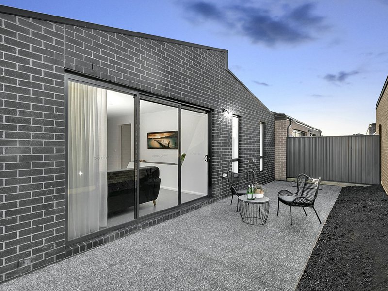 Photo - 40 Gustave Ave , Mickleham VIC 3064 - Image 20