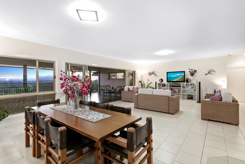 Photo - 40 Hampstead Outlook, Murrumba Downs QLD 4503 - Image 12