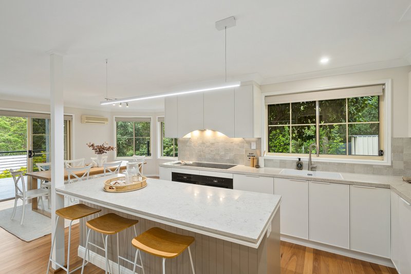 Photo - 40 Hennessy Lane, Figtree NSW 2525 - Image 3