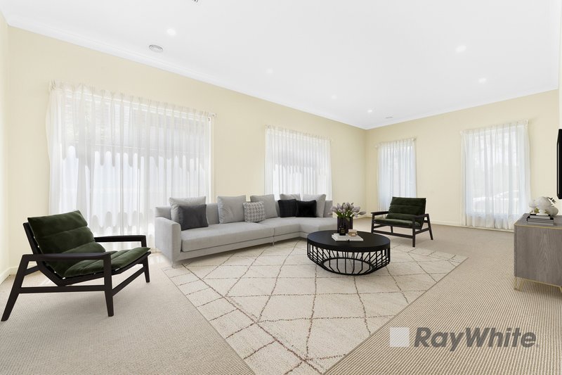 Photo - 40 Hidden Grove Boulevard, Keysborough VIC 3173 - Image 2