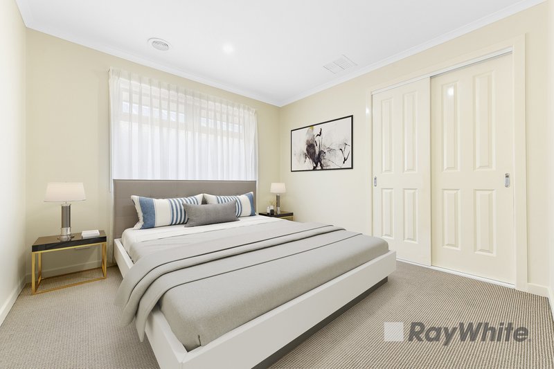 Photo - 40 Hidden Grove Boulevard, Keysborough VIC 3173 - Image 10