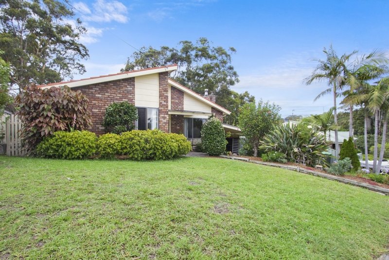 40 Hilltop Crescent, Surf Beach NSW 2536