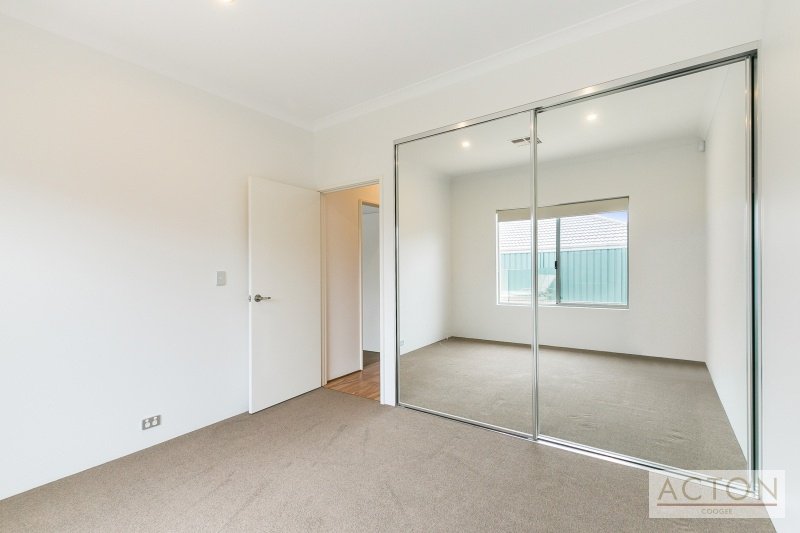 Photo - 40 Hilory Street, Coolbellup WA 6163 - Image 12