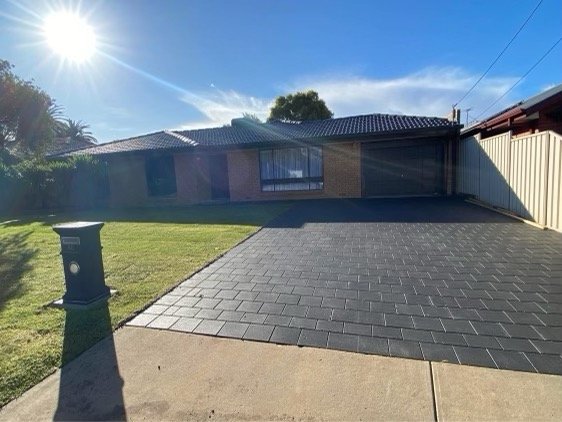 40 Hinkler Crescent, Modbury Heights SA 5092