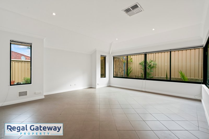 Photo - 40 Honeyeater Street, Beeliar WA 6164 - Image 11